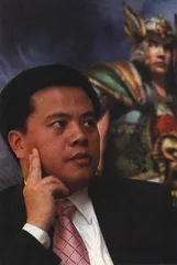 报道：一个新首富的诞生和两个不听话的拍卖上市者