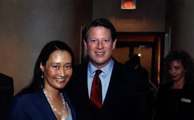 美国总统大选背后的两个中国女人1