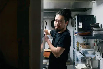 社交媒体上爆火的bistro,到底在忙什么?7