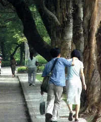 被开除的怀孕女大学生1