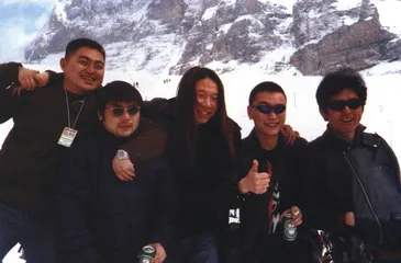 二手玫瑰绽放瑞士