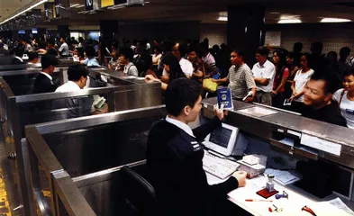保安局局长细说香港入境政策1