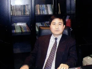 公司报道：“阳光”婚姻的幸与不幸2