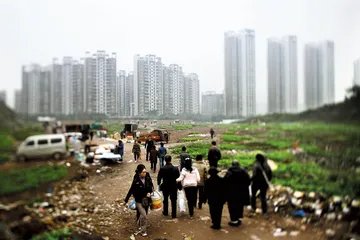 ​一块“模范地”后的城乡关系2