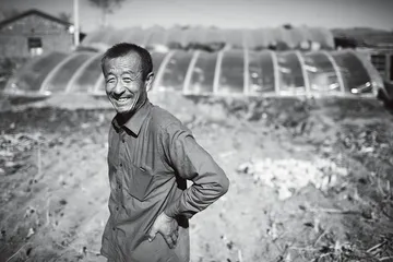 ​农民刘兴山：太阳能别墅的设计者2