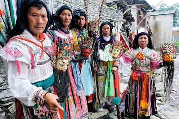 贵州安顺地戏现状：官司与乡土