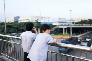 富士康：一座工厂与一个阶层的爱与恨