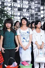 富士康：一座工厂与一个阶层的爱与恨3