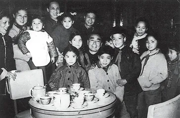 为舞台而生的人——我的母亲舒绣文7