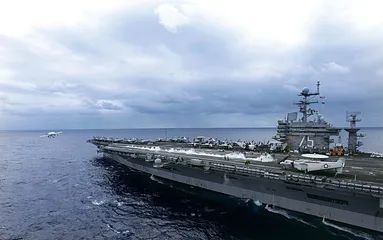 美国航母为以色列堵后门