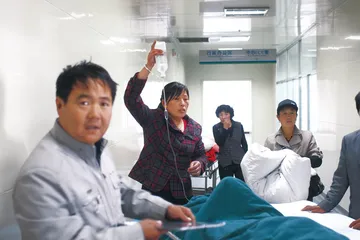 神木医改一周年：“官办民营”的分歧和交锋1