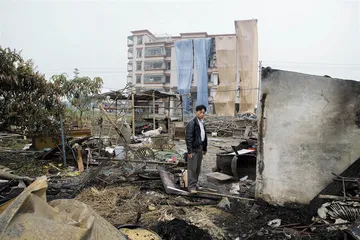 烟花爆炸灾难后的乡土秩序