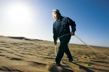 乌兰布和：干旱之地的生态战争3