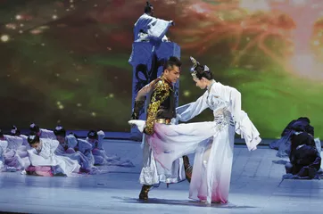 舞美：过于孤独的喧嚣1