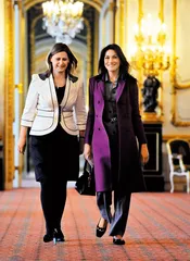 ​选了首相夫人再选首相