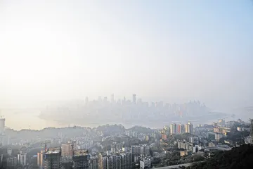重庆的“刮骨疗伤”