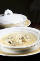 黄埔华苑：金牌海皇刺皮汤1