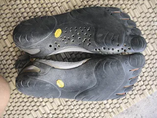 Vivram FiveFinger运动鞋1