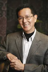 半岛名轩：鲜果汁乳猪件1
