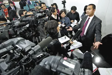 “黑名单”阴影中的范后军与厦航