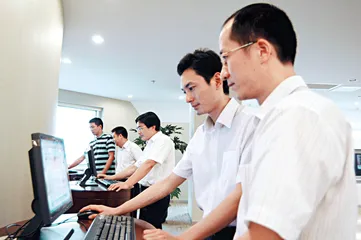 银行与券商