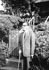 任继愈，“为大师的时代备粮草”1