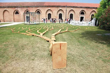 53届威尼斯双年展：艺术如何“制造世界”？2