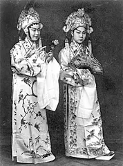 重访“舞台姐妹”1