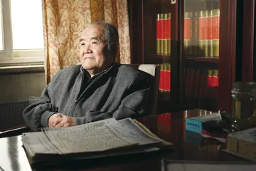 李先念：从乡村木匠到共和国主席4