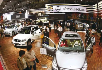 上海车展的十字路口1