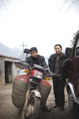 代家兄弟追凶故事的罗生门