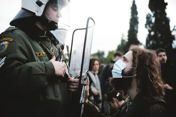 学生骚乱