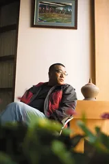 康红雷：我们都心存亏欠
