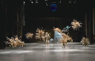 烟火在不安的世界中发光3
