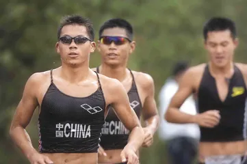 铁人三项1