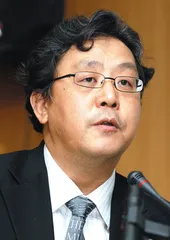 “不能把建筑倒塌的责任都推在贫穷上面”0