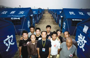 “不能把建筑倒塌的责任都推在贫穷上面”2