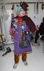 ​反Vogue，反正都Vogue2