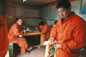 ​静静的油田3