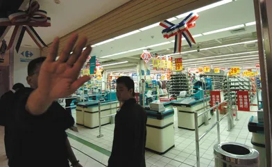 ​为了11.5元的踩踏事故