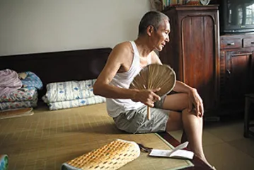“脑白金”身后的舞台