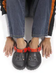足够多的人穿着足够怪的鞋7