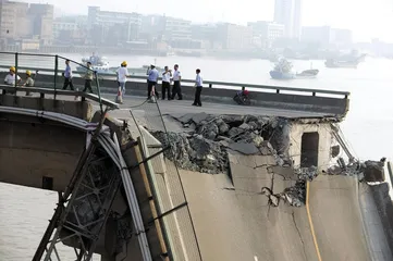 广东九江大桥坍塌事件
