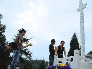 韦松君:我用金钱拷问责任1