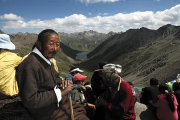 山南探寻松赞干布的形迹3