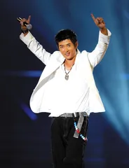 “同一首歌”:一台电视节目的商演江湖1