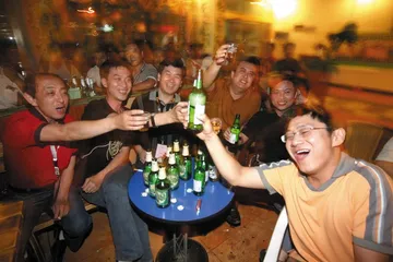 世界杯:一掷千金的“盛宴”