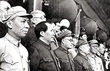 ​1949年10月1日—李普:我站在毛主席身后