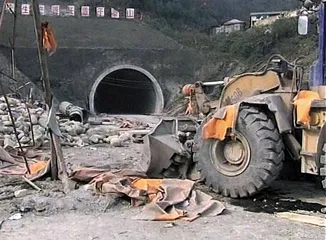 ​都江堰隧道爆炸与隐患1