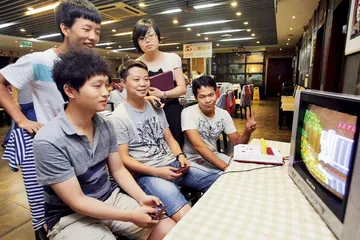 一个坑又一个坑的二次元人生